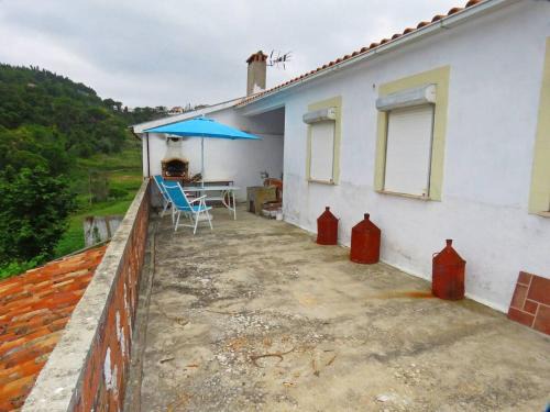 Semide House | Charming house in Miranda do Corvo + Spacious terrace