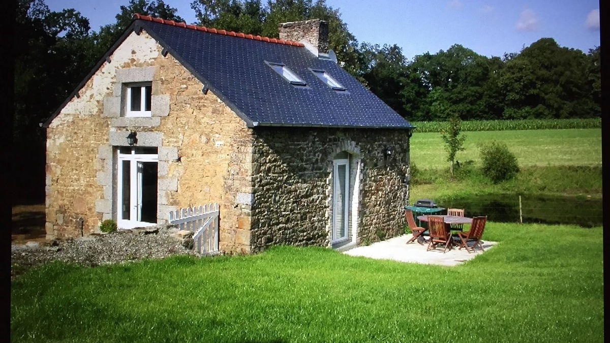 Broualan House | charming house in the countryside of St Malo