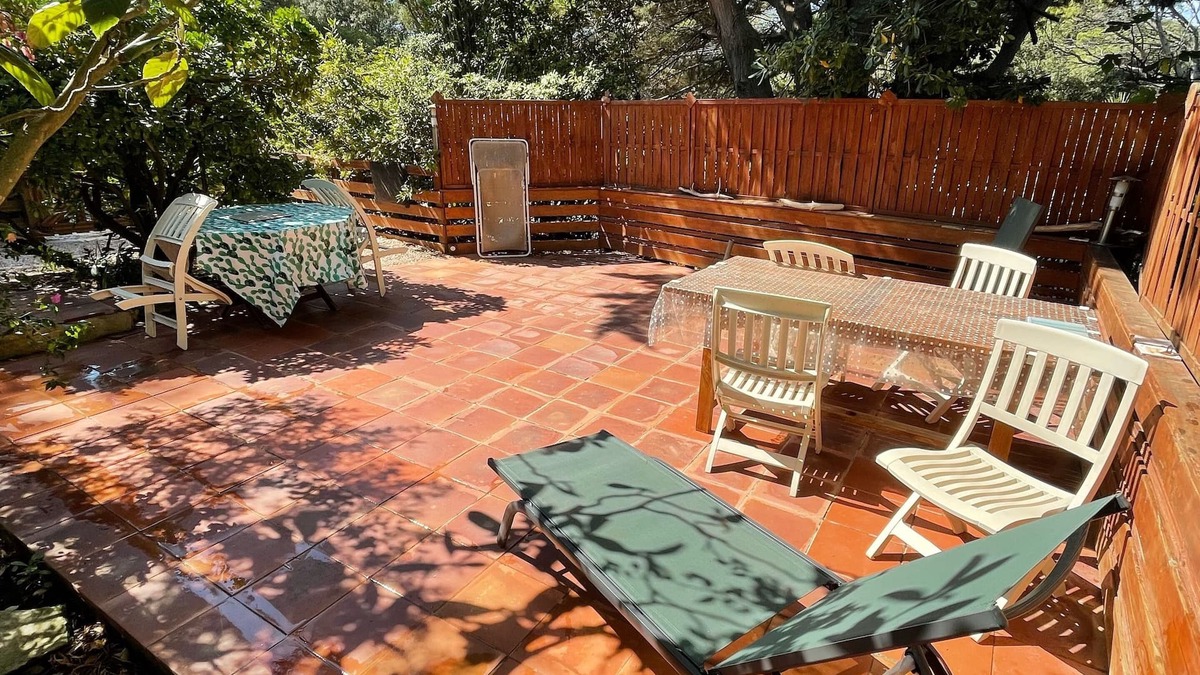Porquerolles House | Charming House in the heart of Porquerolles Island-Special Offers in July