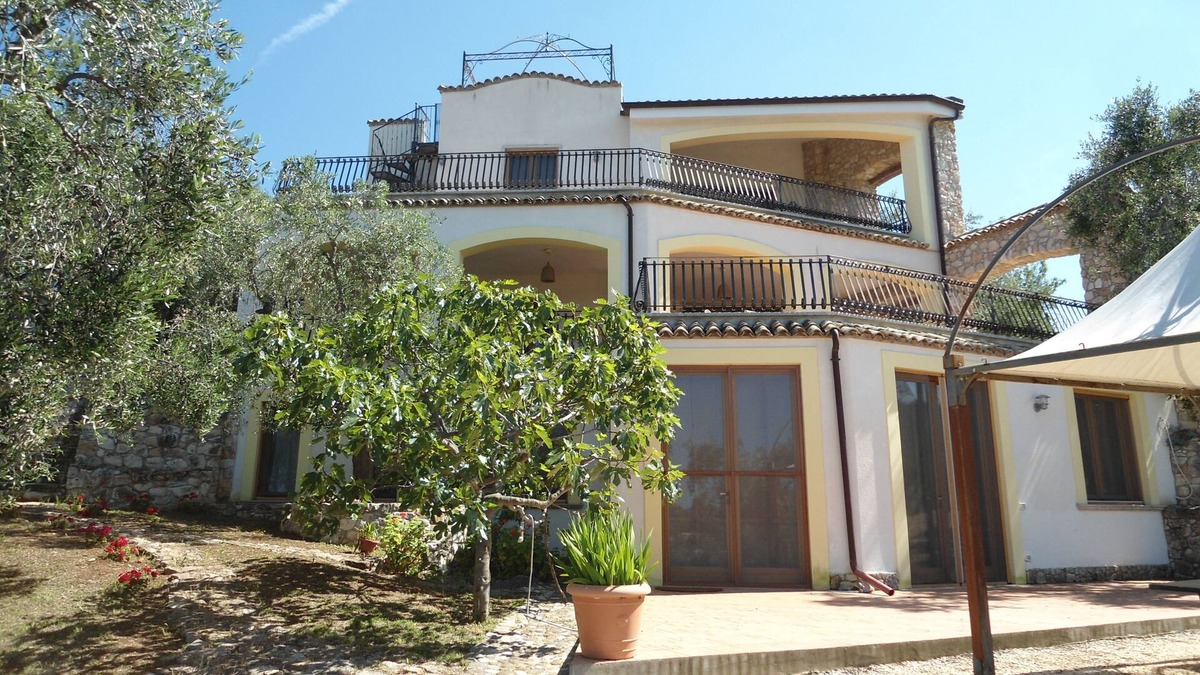 Defensola Apartment | Charming House in Vieste surrounded by olive trees and near the sea. 2 Bathrooms