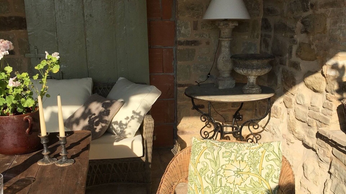 Apiro House | Charming house on its own hill