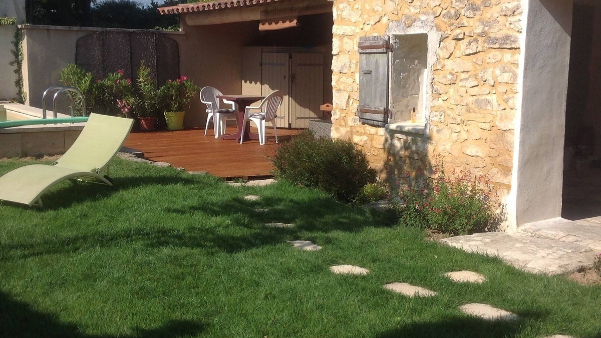 Saint-Didier House | Charming house with pool in village character. Calm, relaxation, tradition