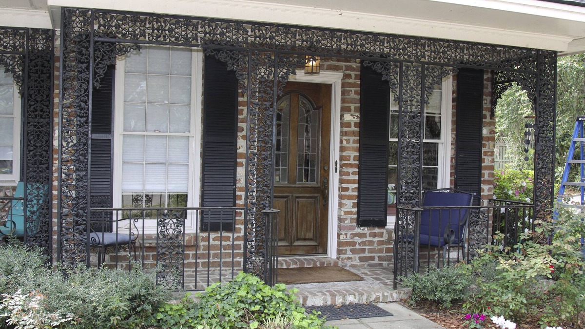 Savannah House | Charming House with 3 bedrooms, 1 bath and a small kithcen, sleeps 6