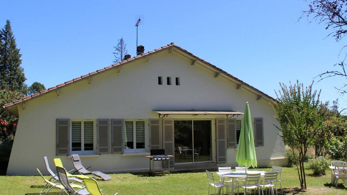 Chancelade Cottage | Charming House with Garden near Périgueux – Wifi, Parking, Baby Equipment