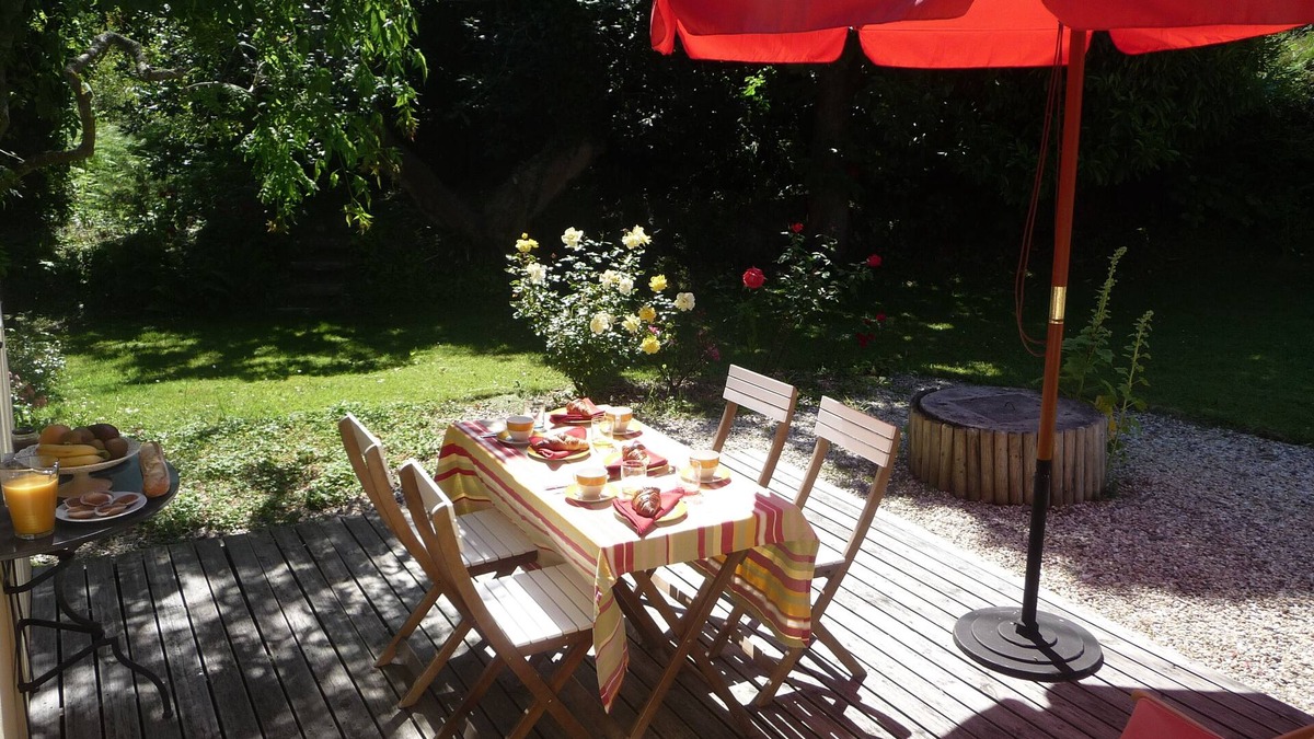 Ploubazlanec House | Charming house with garden at 100 m from the sea, 4 people. Wetting.