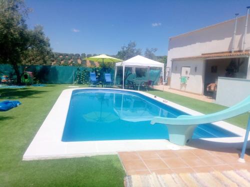 Los Agustines House | Charming House with Pool in Montilla