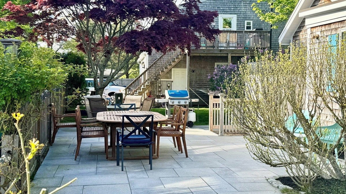 Katama House | Charming Katama Home in Prime Edgartown Location!