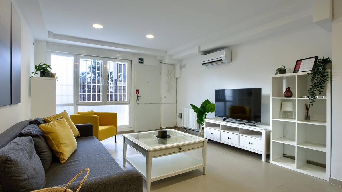 Ventas Apartment | Charming La Elipa Charming La Elipa