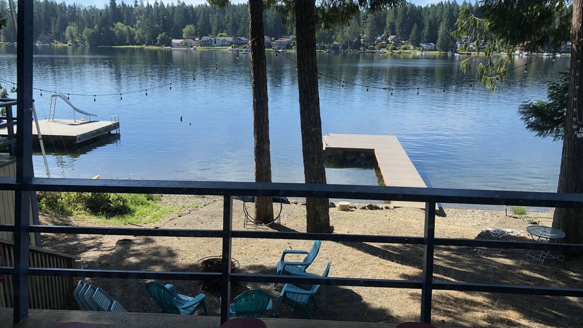 Grapeview Cabin | Charming Lakefront Cabin on Mason Lake with Pebble Beach and Private Dock
