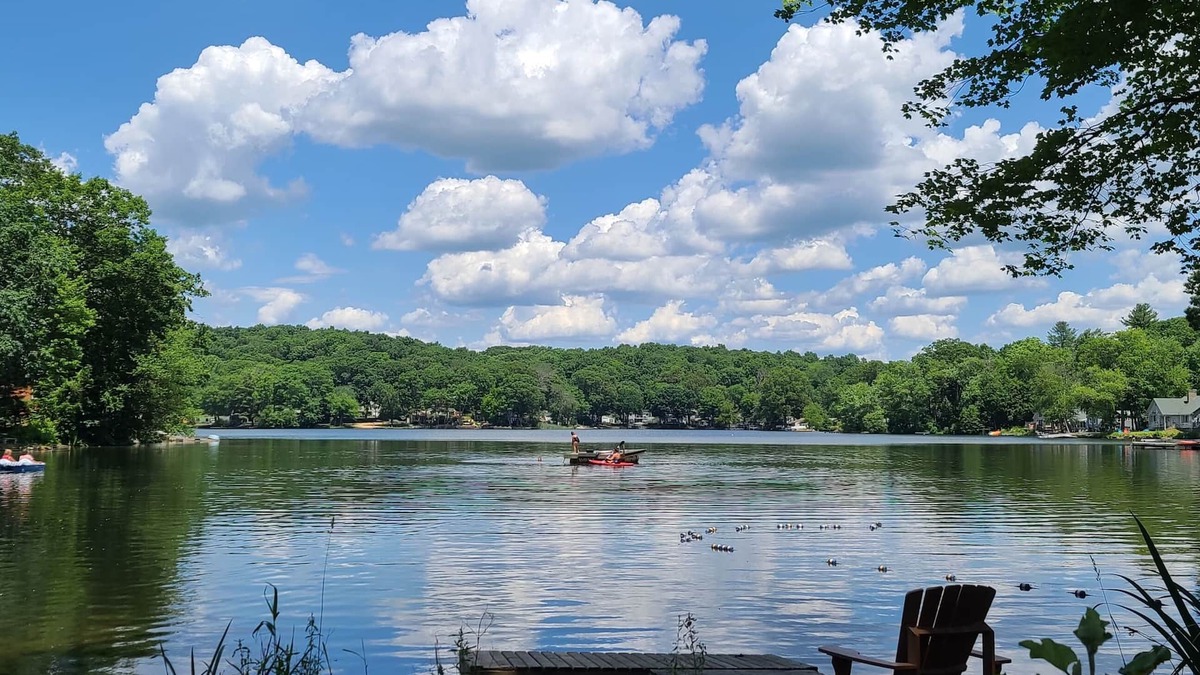 Ashford Cottage | Charming Lakefront Cottage