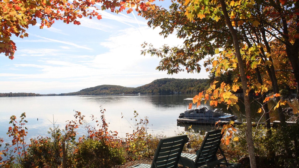 Belfast Cabin | Charming Lakeside Cabin Near Belfast Bay