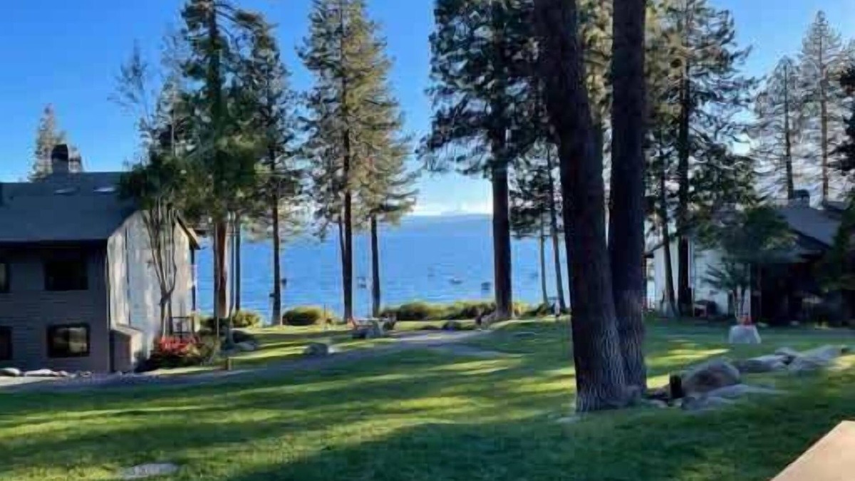 Brockway Condo | Charming Lakeview Retreat #35