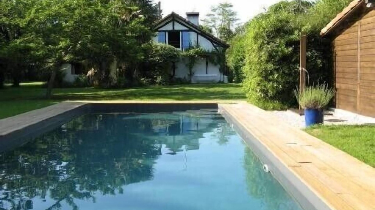 Orx House | CHARMING LANDESE HOUSE, unoverlooked swimming pool CLOSE TO THE OCEAN AND LAKE
