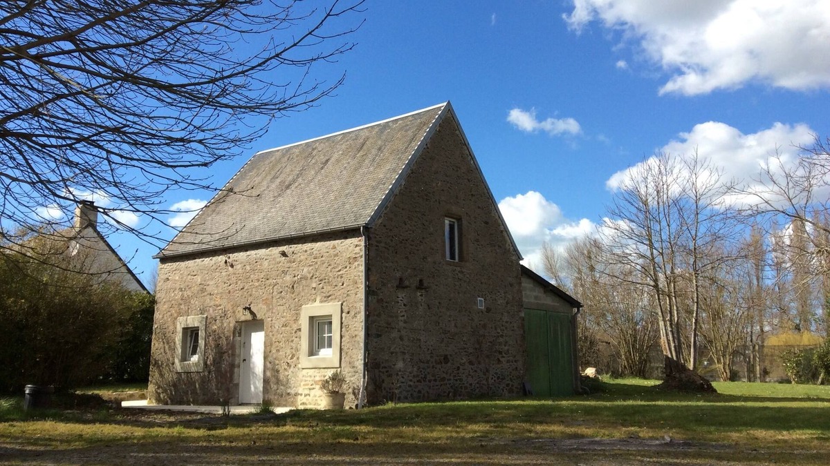 Gouville-sur-Mer Cottage | Charming little house near the beach