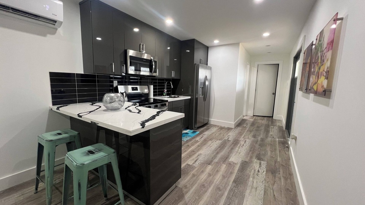 North Miami House | Charming little Casita in back on main house
