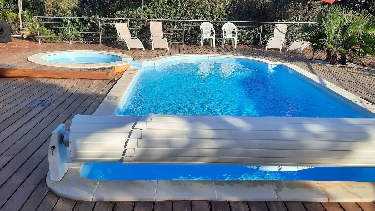 Les Arcs-sur-Argens Apartment | Charming little Provençal gîte*.