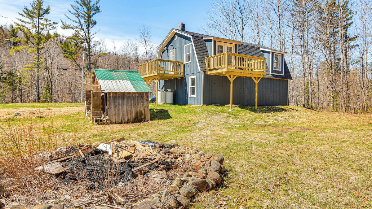 East Dixfield House | Charming Maine Retreat Near Skiing & ATV Park!