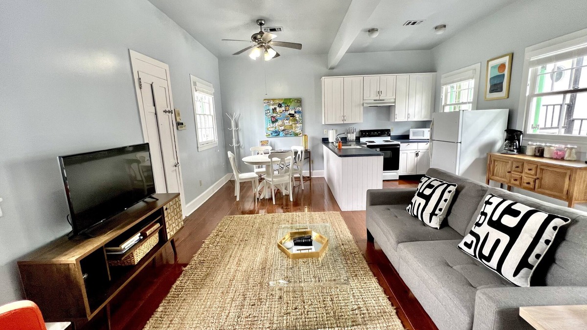 Bywater Apartment | Charming Marigny Flat w/Private Courtyard & Balcony, 1 bed/1bath