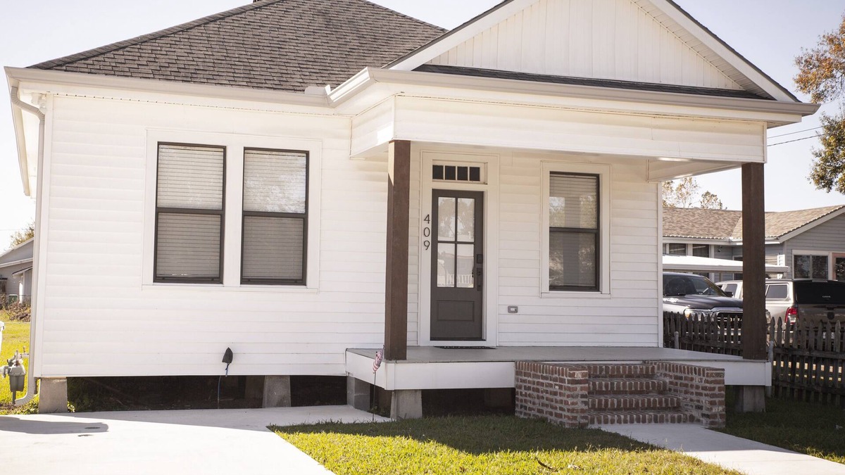 Morgan City Cottage | Charming Meets Modern 2-bedroom Cottage