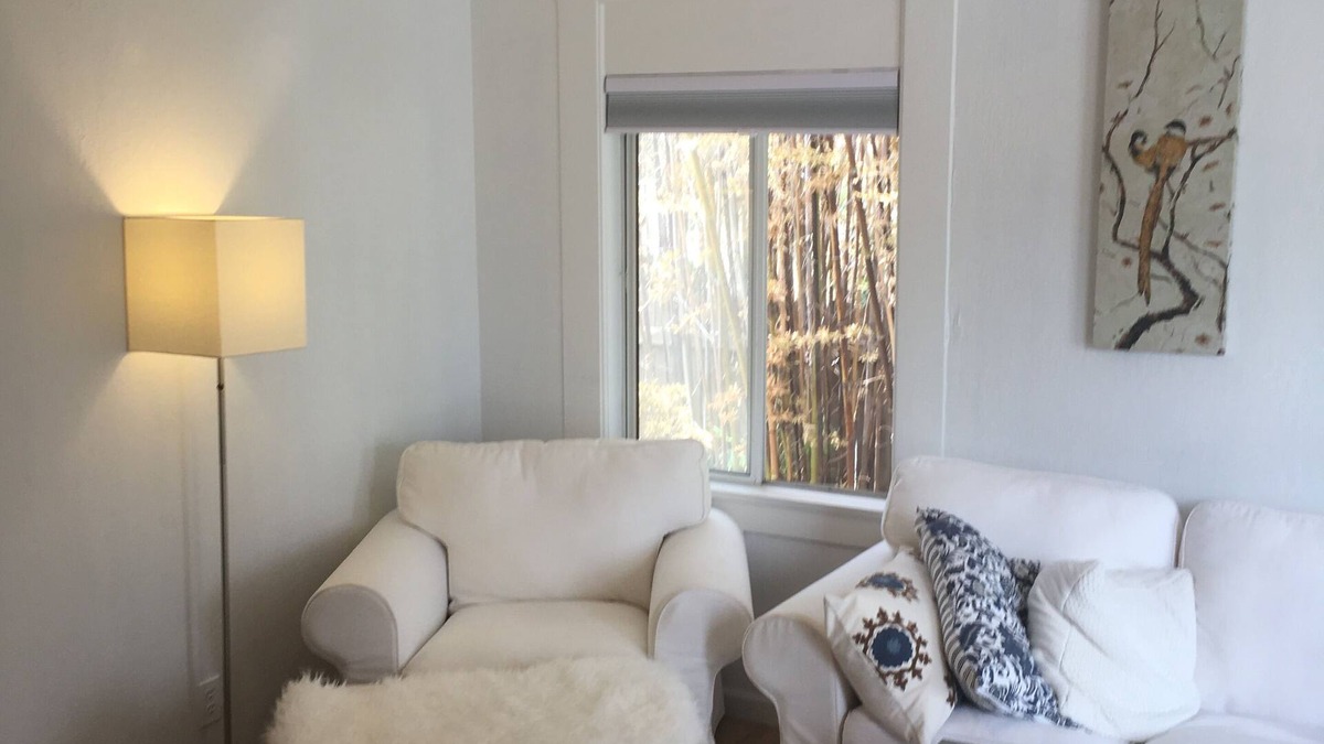 Petaluma Cottage | Charming Mid-Century Bungalow in the Heart of Old Petaluma
