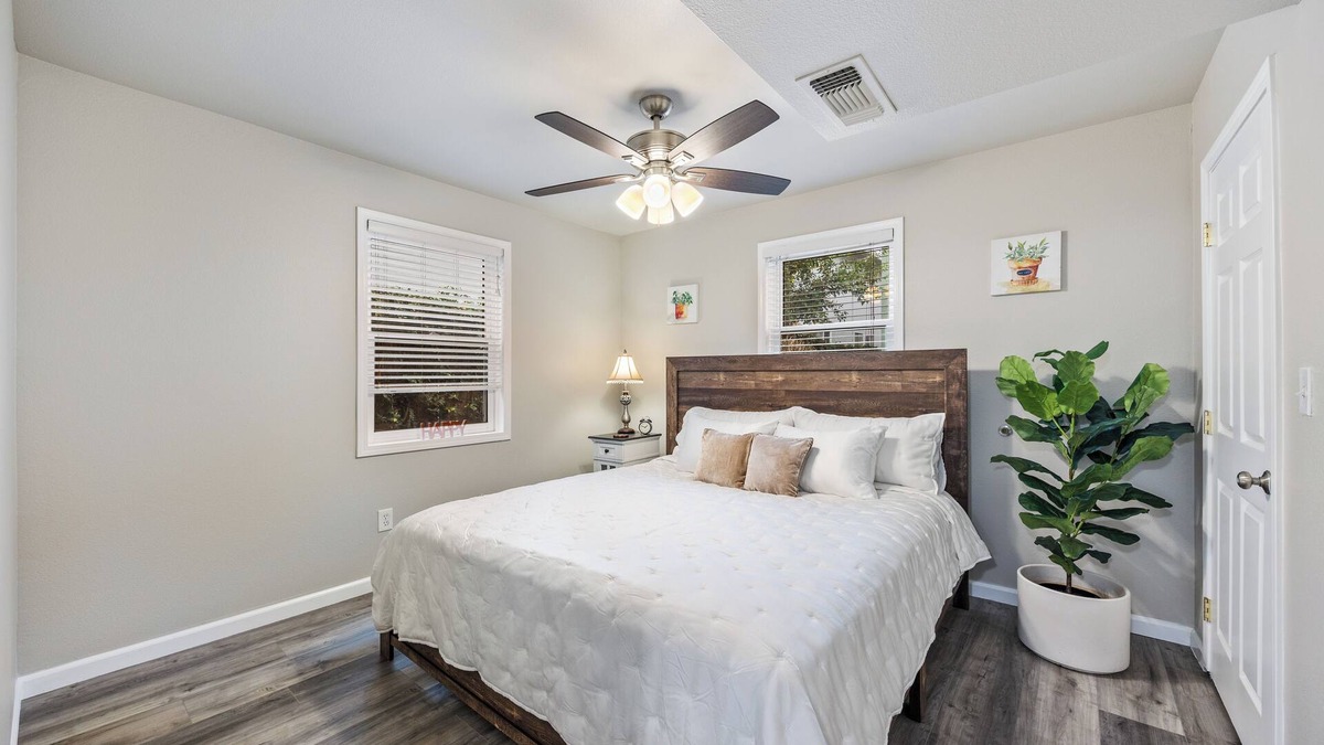 Midtown Sacramento Apartment | Charming Midtown Home w/King Bed, Private Parking, near Sutter Medical