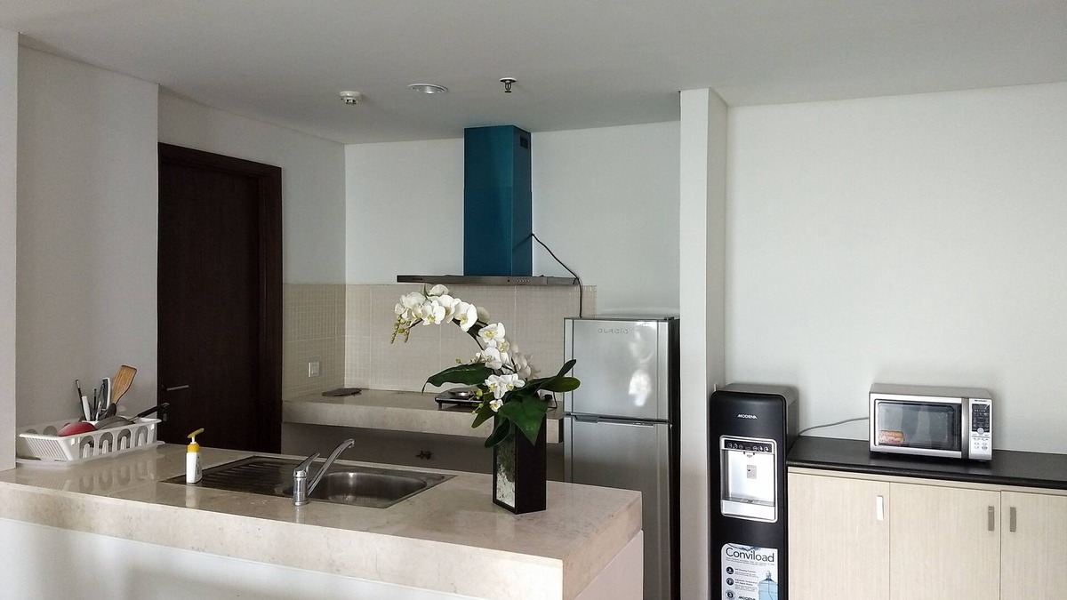 Jakarta Apartment | Charming Minimalist 3 Bedroom Apartment in St Moritz Puri Indah