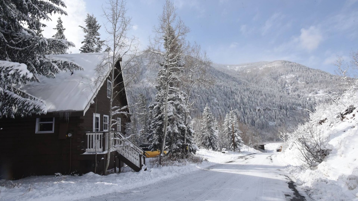Vail House | Charming, Modern Cabin-A house in Vail all to yourself!
