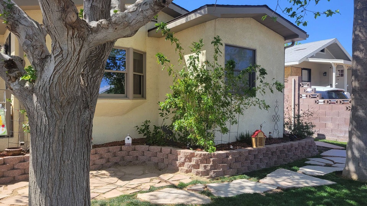 Boulder City Cottage | Charming Monthly Furnished 2 Bedroom in Boulder City