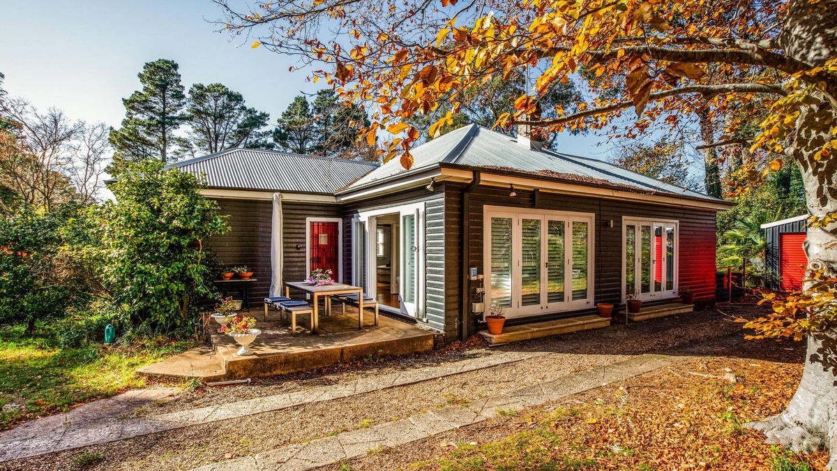 Blackheath Cottage | Charming Mountain Cottage- Pet Friendly