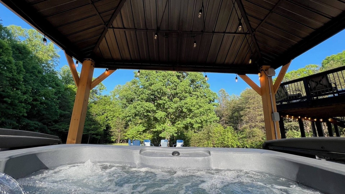 Afton Cottage | Charming Mountain Escape | Hot Tub & Scenic Views