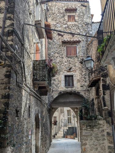 Pacentro House | Charming Mountain Retreat in Pacentro, Italy