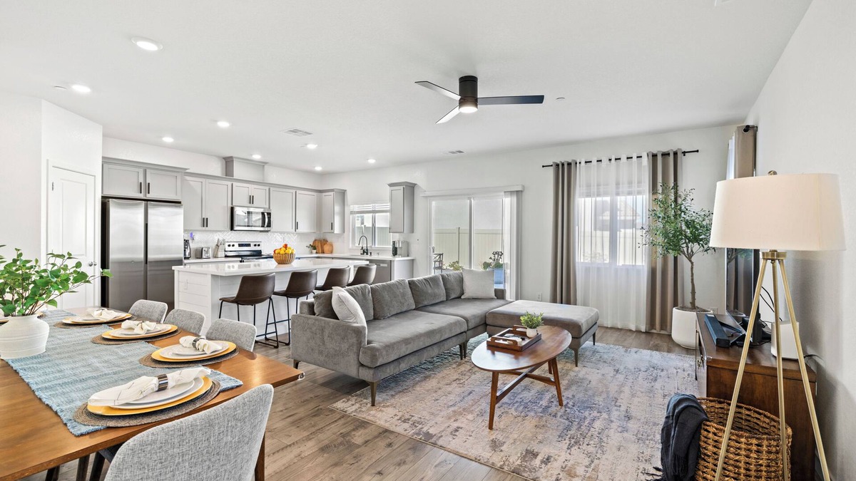 Southwestern Sacramento House | Charming new 3-bedroom house in Elk Grove with AC, WiFi, EV Charging, ROKU