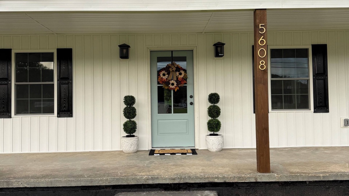 Arlington Cottage | Charming newly-renovated 3-bedroom cottage in the Heart of the Yadkin Valley!
