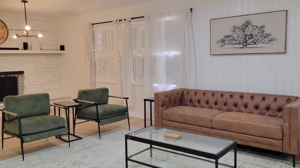 Midland House | Charming Newly renovated 4-bedroom 2Bath bungalow in Old Midland Texas
