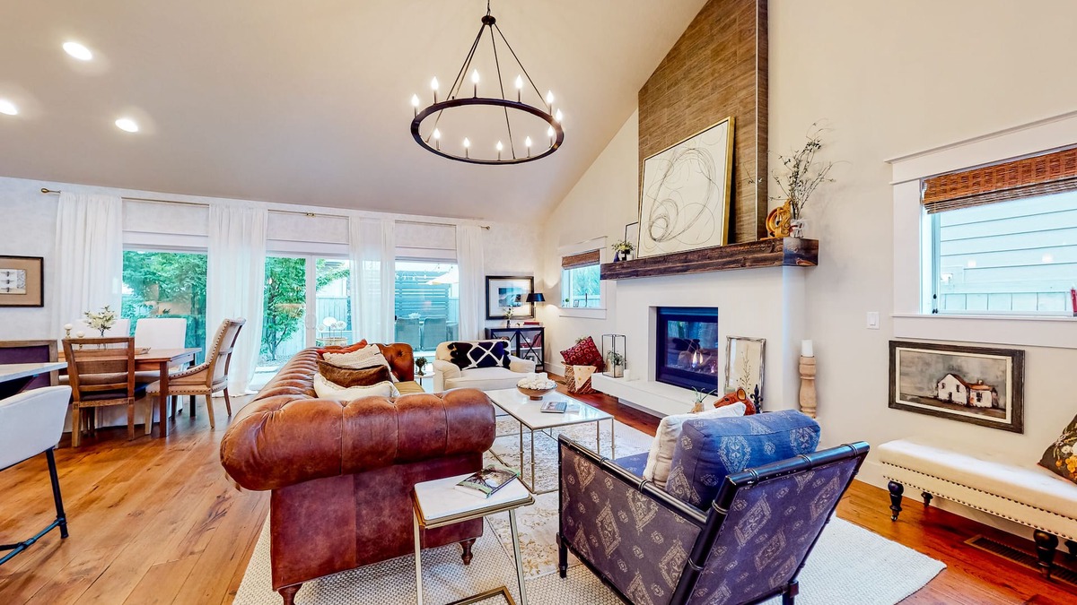 North End House | Charming North End home with enclosed backyard, desk, streaming, AC
