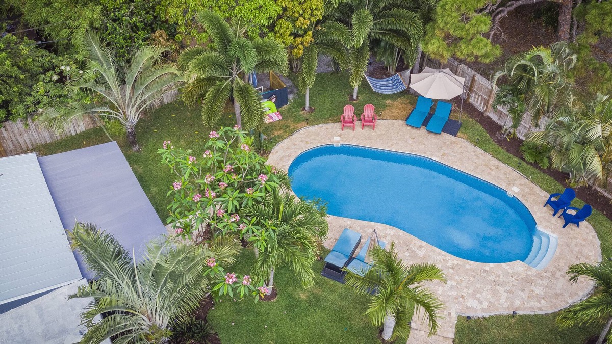South Middle River Cottage | Charming Oasis with a Pool