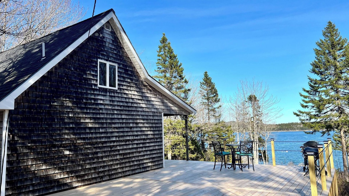 Steuben Cottage | Charming ocean view cottage with WiFi, AC in beautiful Steuben