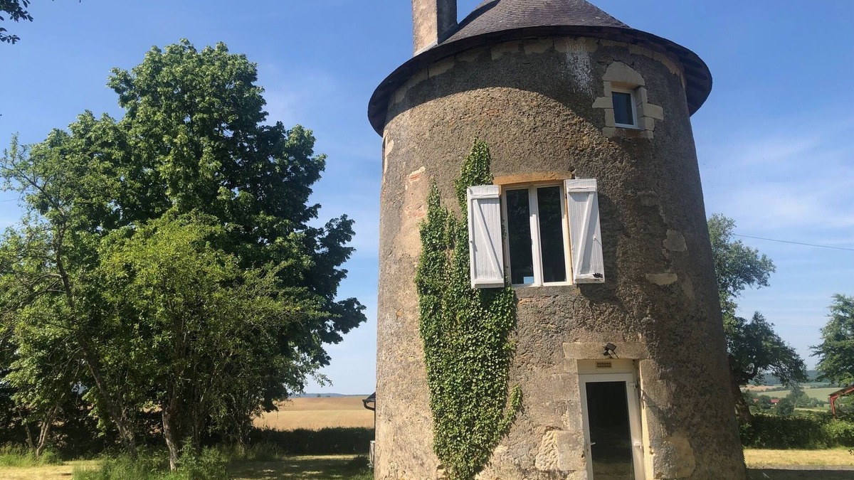 Saint-Benin-d'Azy House | Charming old mill nestled in the Burgundy countryside