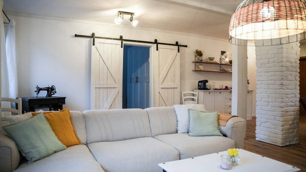 Ramstein-Miesenbach Apartment | Charming open-plan apartment in country house style | With sauna