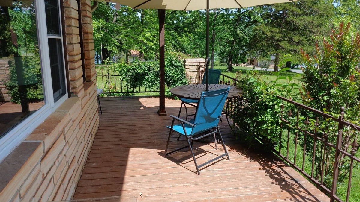 Horseshoe Bend Cottage | Charming Ozark cottage in tranquil Horseshoe Bend with lake view, AC & WiFi