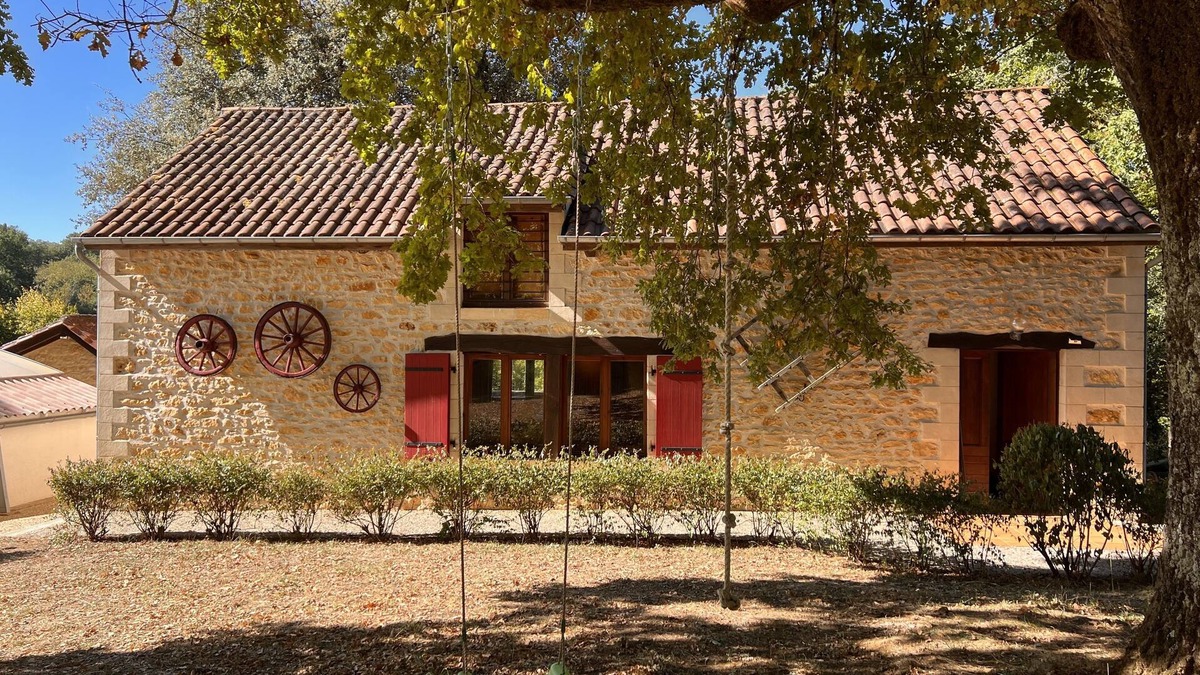 La Chapelle-Aubareil House | Charming, peaceful estate with private, heated, covered swimming pool.