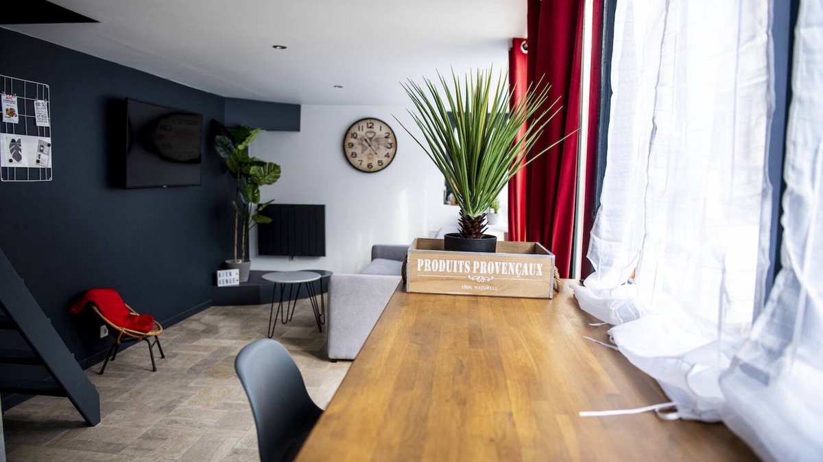 Saint-Leu-dEsserent House | ❤ Charming private cottage 10 minutes from Chantilly ❤