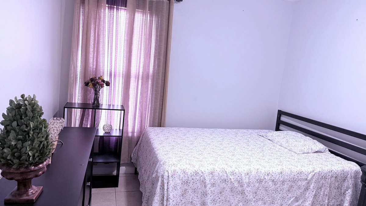 Sunrise House | Charming, peaceful room in enjoyable Sunrise