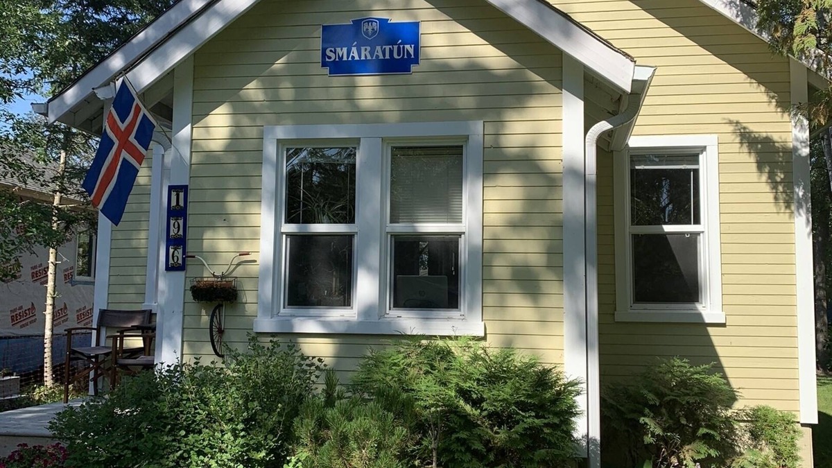 Gimli House | Charming Private Year Round Cottage, close to all amenities