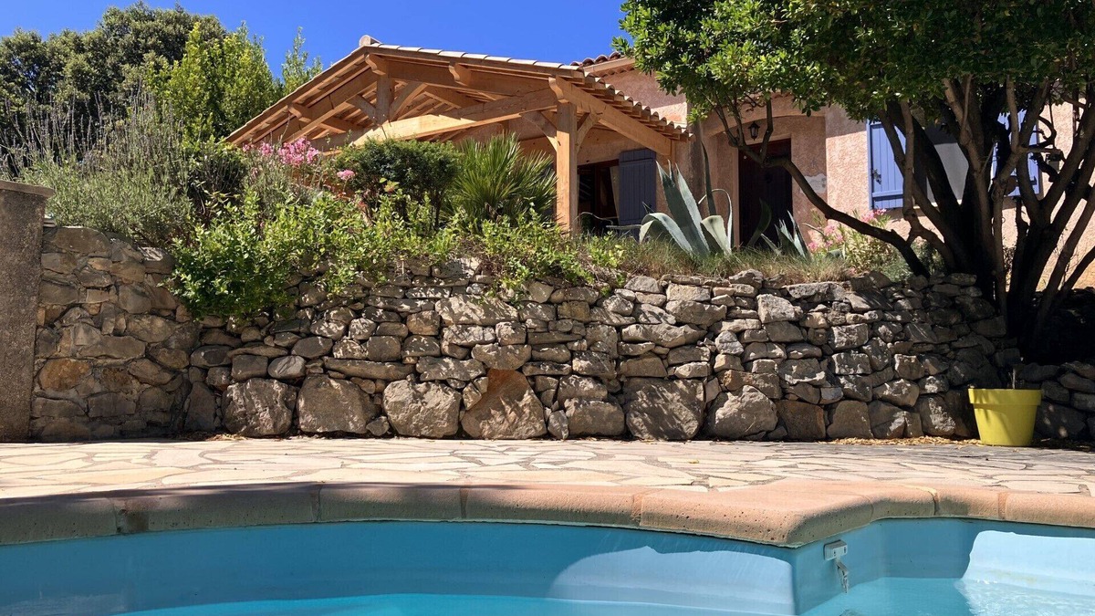 La Roquebrussanne Villa | CHARMING PROPERTY IN HAVEN OF PEACE - PRIVATE POOL