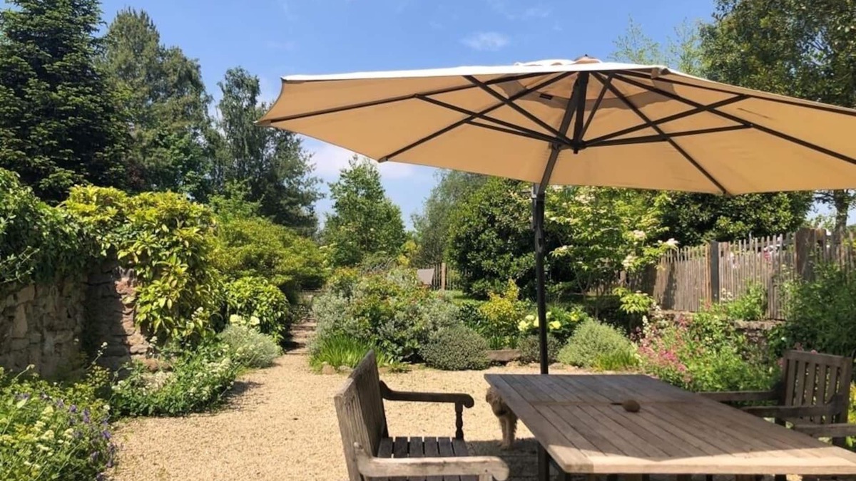 Plouer-sur-Rance Cottage | Charming recently renovated cottage in the heart of the countryside