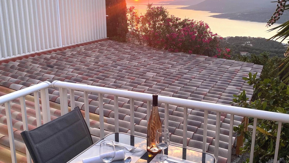 Viggianello Apartment | Charming renovated apartment, 2 pers., breathtaking view between sea & mountains "U Nidu".