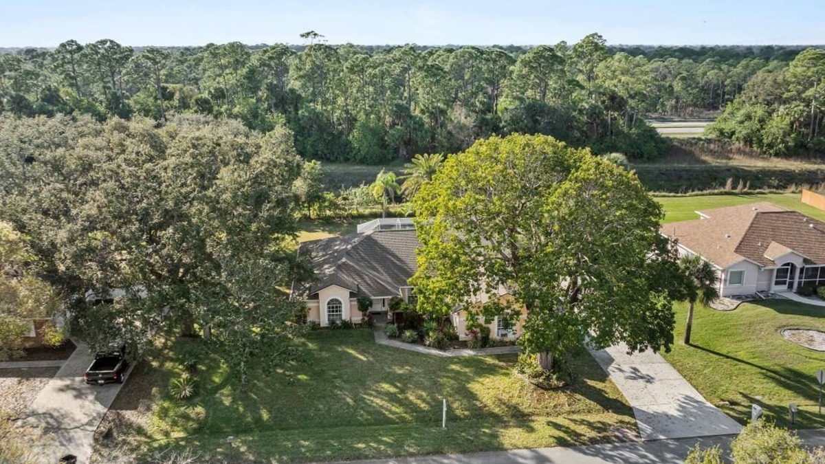 Interchange Square House | Charming Retreat in Palm Bay, FL