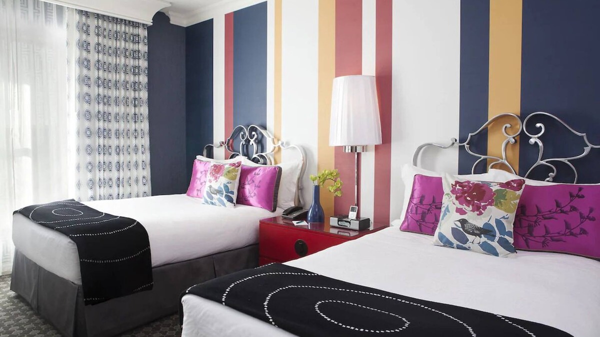 Inner Richmond Hotel | Charming Room w/Double Beds near Union Square - Pet-friendly