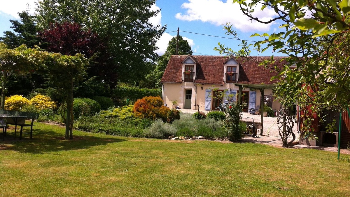Chatillon-sur-Cher Cottage | Charming rural cottage with large garden 10 minutes from Zoo Beauval